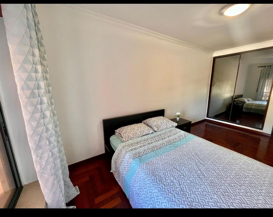 Апартаменты Quarto Boa Localizacao Com Cozinha E Casa De Banho Капарика Экстерьер фото